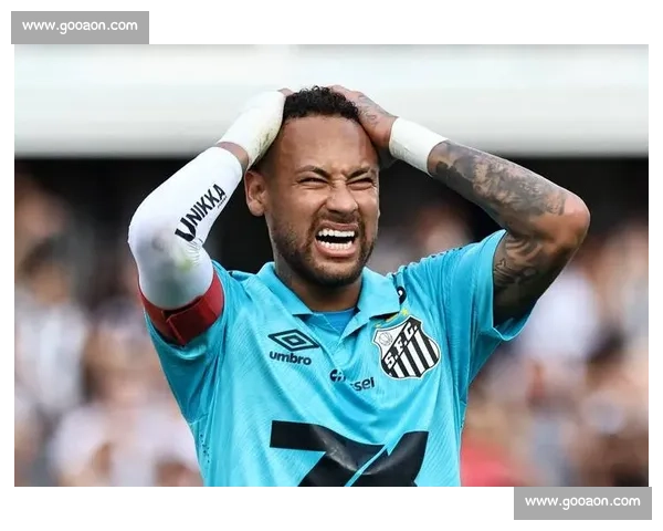 月薪 522 万！内马尔重返桑托斯魔鬼训练，保级生死战在即秀肌肉状态