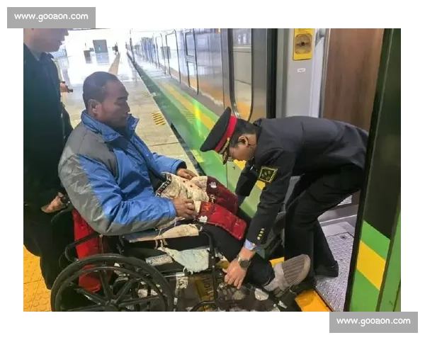 截瘫 14 年，28 岁小伙独自乘高铁：“我想多感受世界”