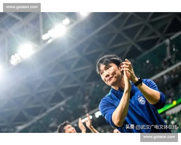 邓卓翔抵深备战：训练安排紧凑，状态饱满迎接关键战