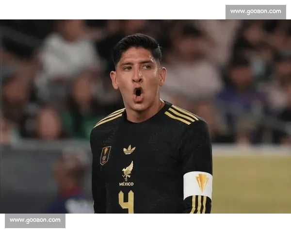 半场闷平后破局！墨西哥 2-0 沙特晋级，维加建功 + 沙特乌龙